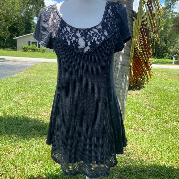 T Party Gray mineral wash mesh lace tshirt - Picture 3 of 10